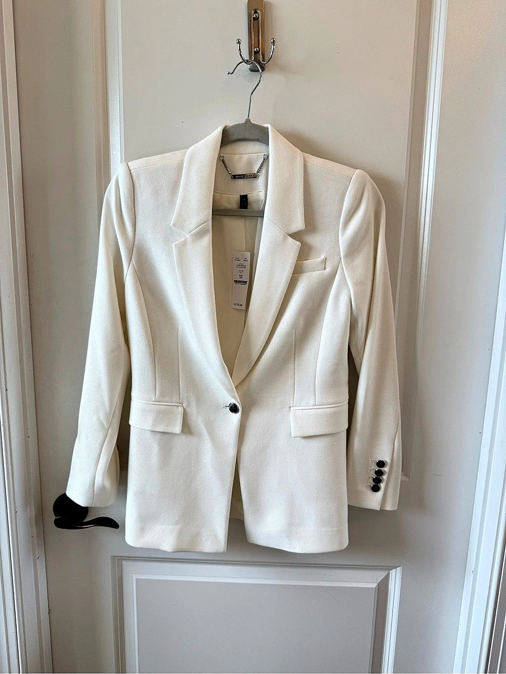 WHBM Suit Set - The Luxe Textured Blazer Ecru 4P and matching boot cut pants 2P